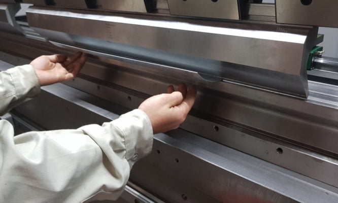 Dịch v?gia công inox