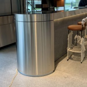 Bàn quầy bọc inox
